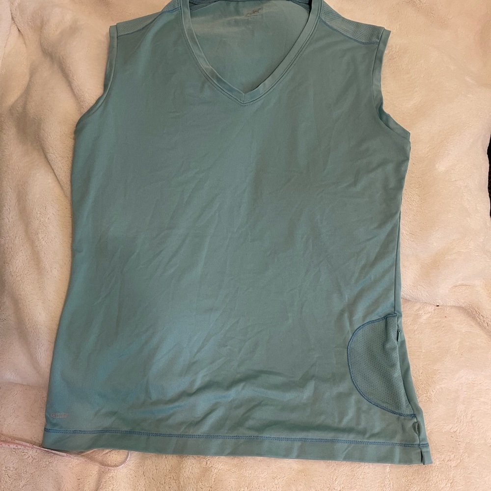 ALO Yoga Women's Muscle Tee in Teal Green
